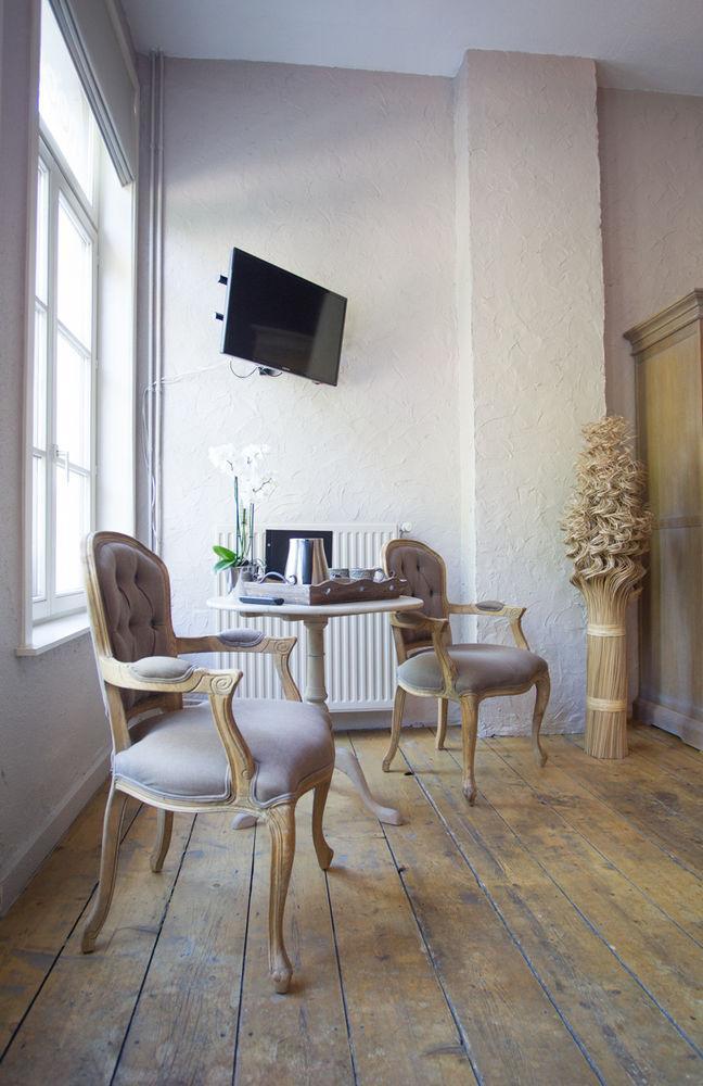 Logies Hollywood 3* Brugge
